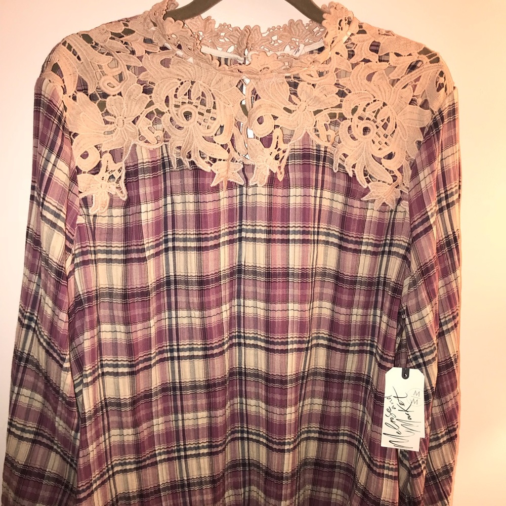 BNWT Beautiful Lace& Plaid Top